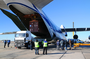 unloading cargo