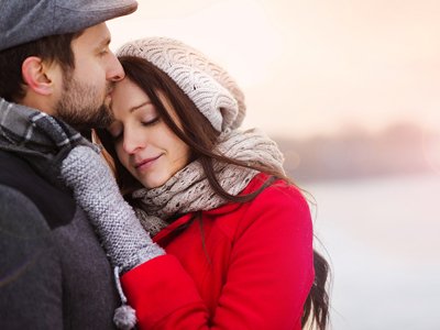 Hugging Prevents Colds | Natural Health Blog