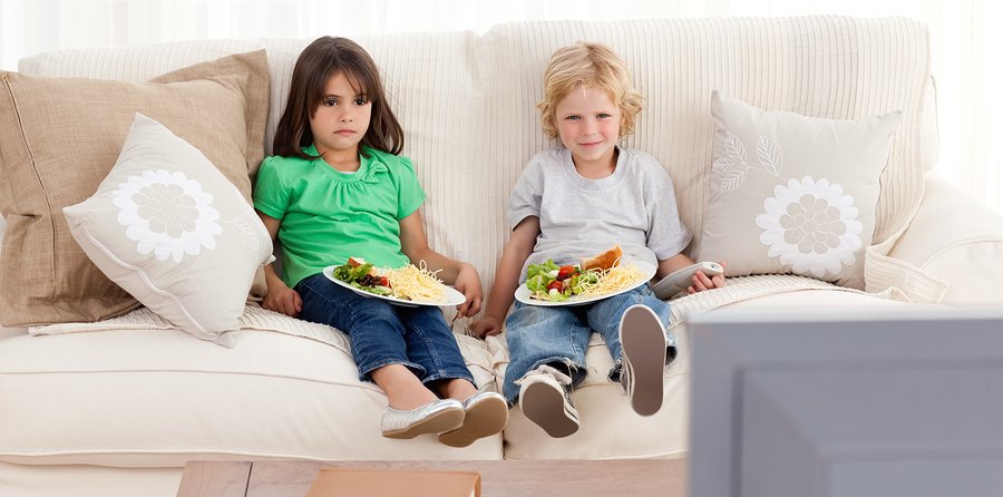 Healthy Eating While Watching TV? |  Natural Health Blog